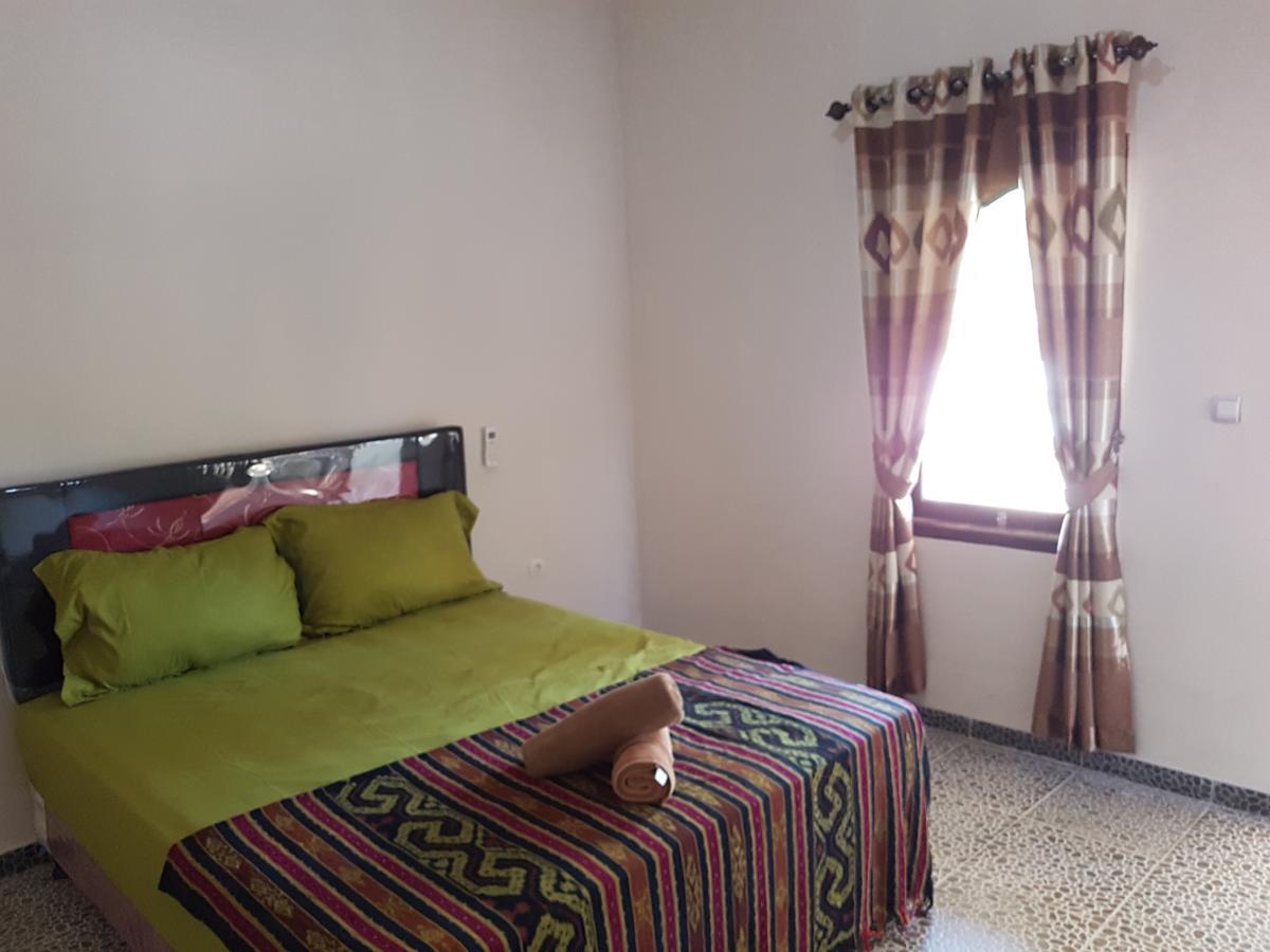 Kuta Lodge Homestay Buitenkant foto
