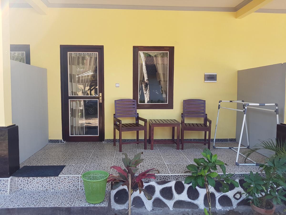 Kuta Lodge Homestay Buitenkant foto